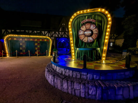 Busch Gardens Williamsburg Halloween Game Show Backdrop